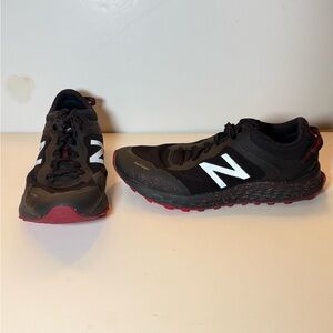 New Balance Fresh Foam Arishi Trail running shoes  Size 10